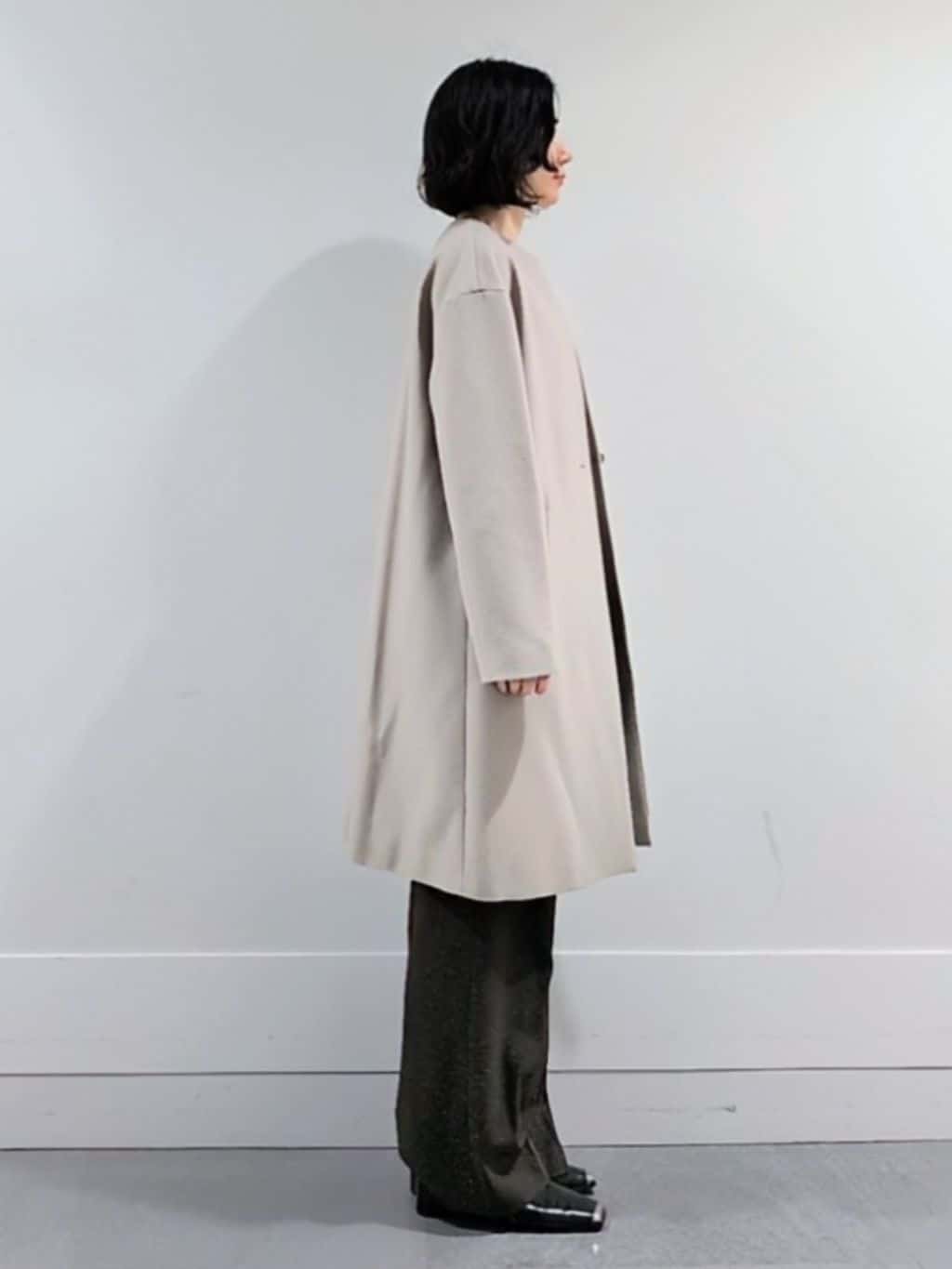 ミズタさんの「UNTITLED｜【日本製／通勤／フォーマル】カシミヤ混ノーカラーコート」を使ったコーディネート