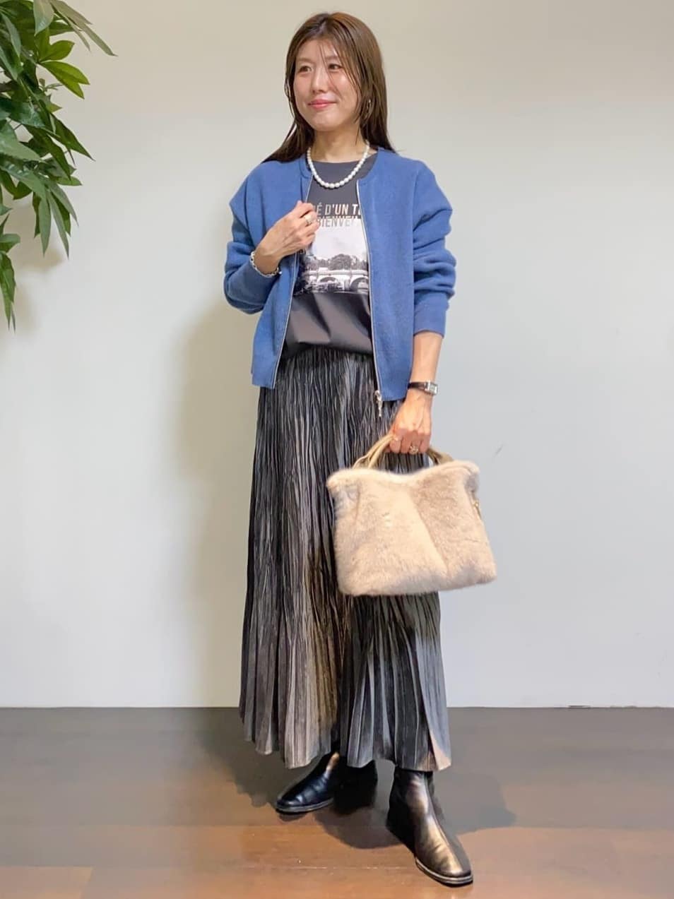 tomoさんの「UNTITLED｜【ゆったりサイズ／着丈短め】ジップニットカーディガン」を使ったコーディネート