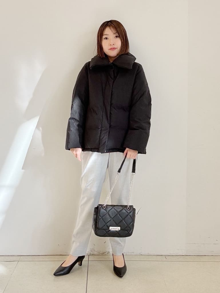 yoshiyaさんの「INDIVI｜【洗える／裏起毛】ストレッチウォームパンツ」を使ったコーディネート