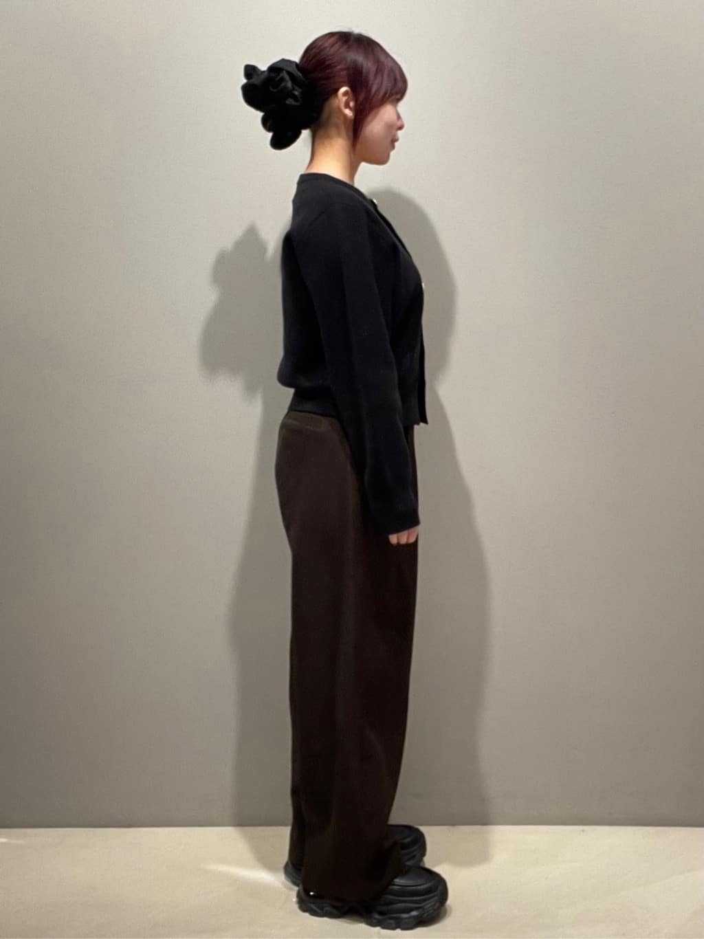 mikiさんの「OPAQUE.CLIP｜メランジ カーヴィーパンツ【洗濯機OK】」を使ったコーディネート