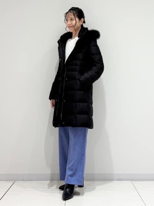 kayoさんの「INDIVI｜【名品／撥水／抗菌防臭】ロング丈リサイクルダウンコート」を使ったコーディネート
