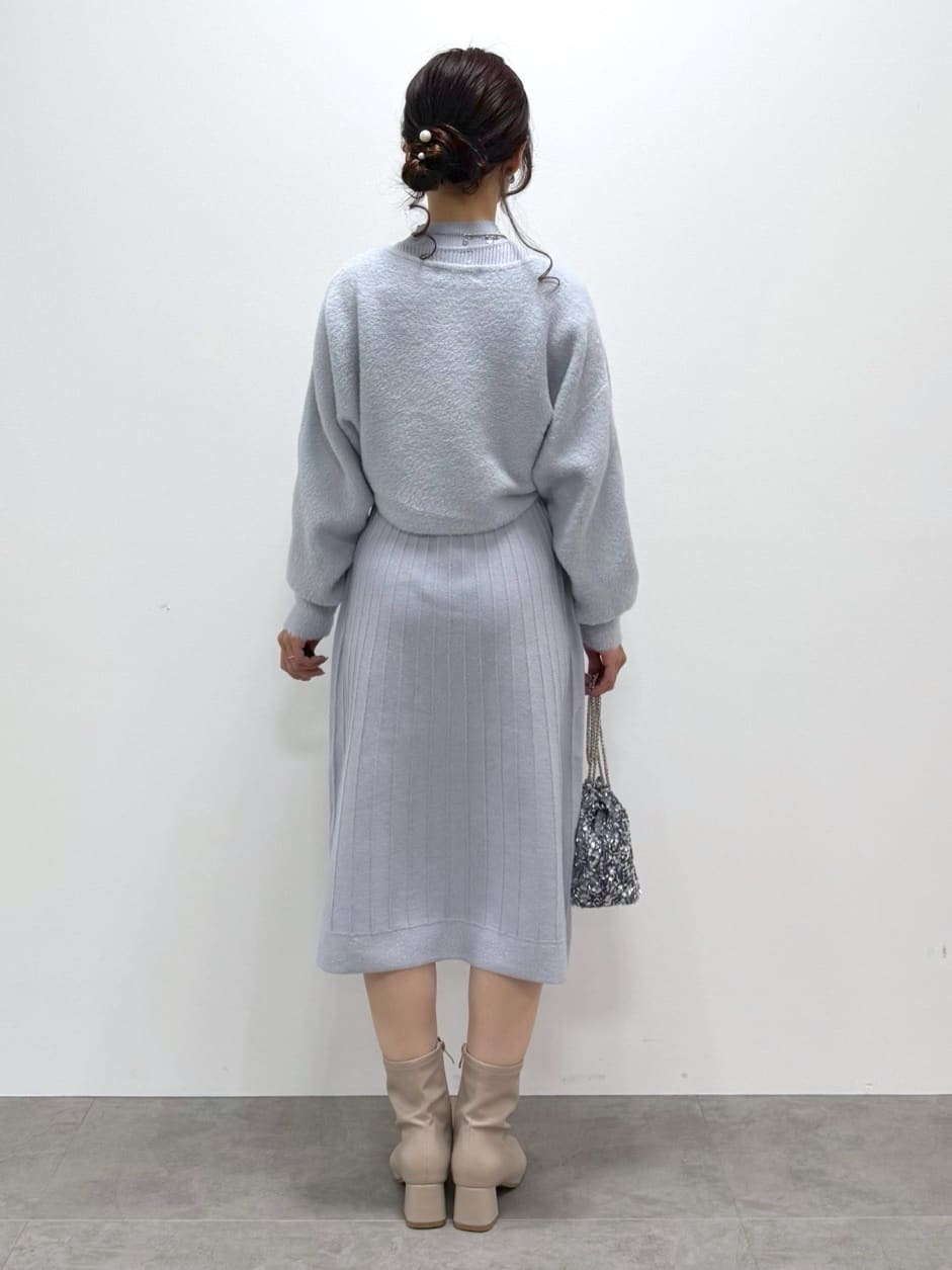 kozuさんの「index｜KAWADAダウンドロストミドルコート【撥水／洗濯機OK／2WAY／静電気防止裏地】《XS～3L》」を使ったコーディネート