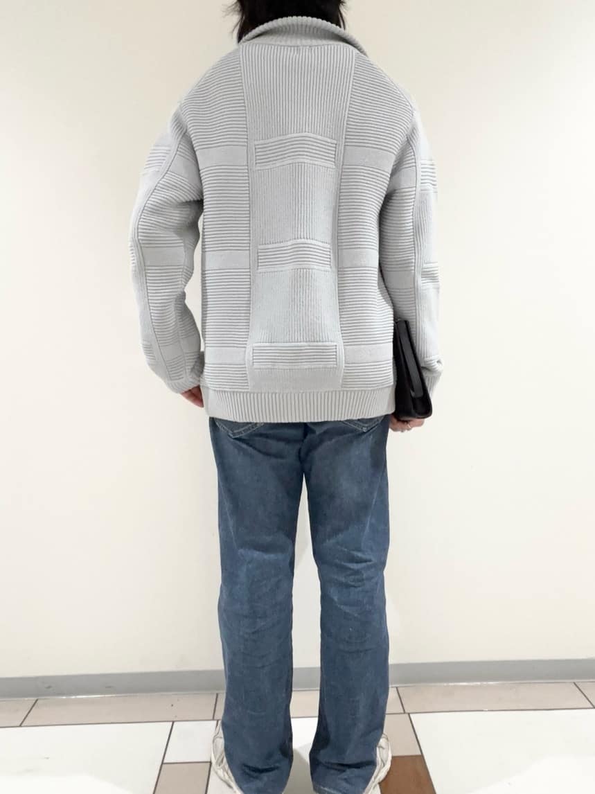 及川さんの「TAKEO KIKUCHI｜畦編みチェック ニットカーディガン」を使ったコーディネート