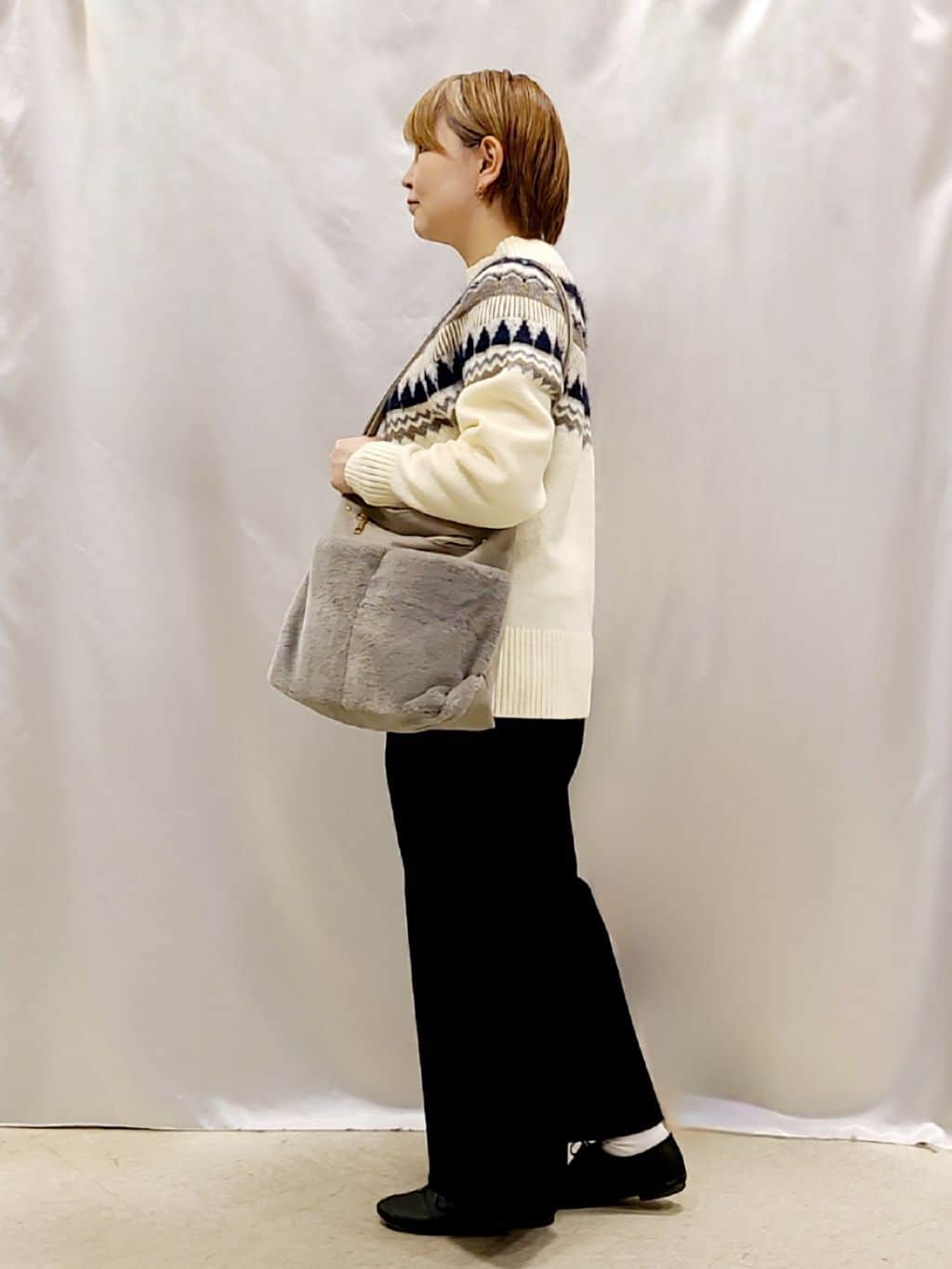 Chiiさんの「SHOO･LA･RUE｜【洗濯機可/S-LL】配色が大人かわいい　フェアアイル柄求心ニット」を使ったコーディネート