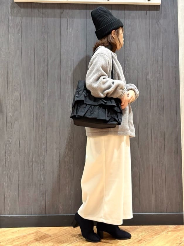meiさんの「SHOO･LA･RUE｜【高レビュー】ウエストゴムで穿きやすい　ガウチョパンツ」を使ったコーディネート
