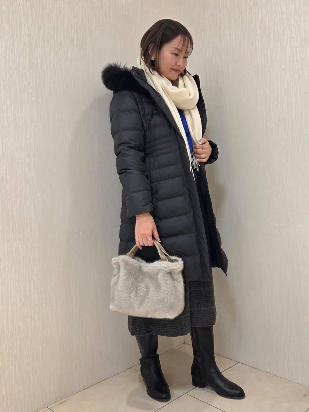 naokoさんの「UNTITLED｜【はっ水機能/フード取り外し可/防寒】ロングダウンコート」を使ったコーディネート
