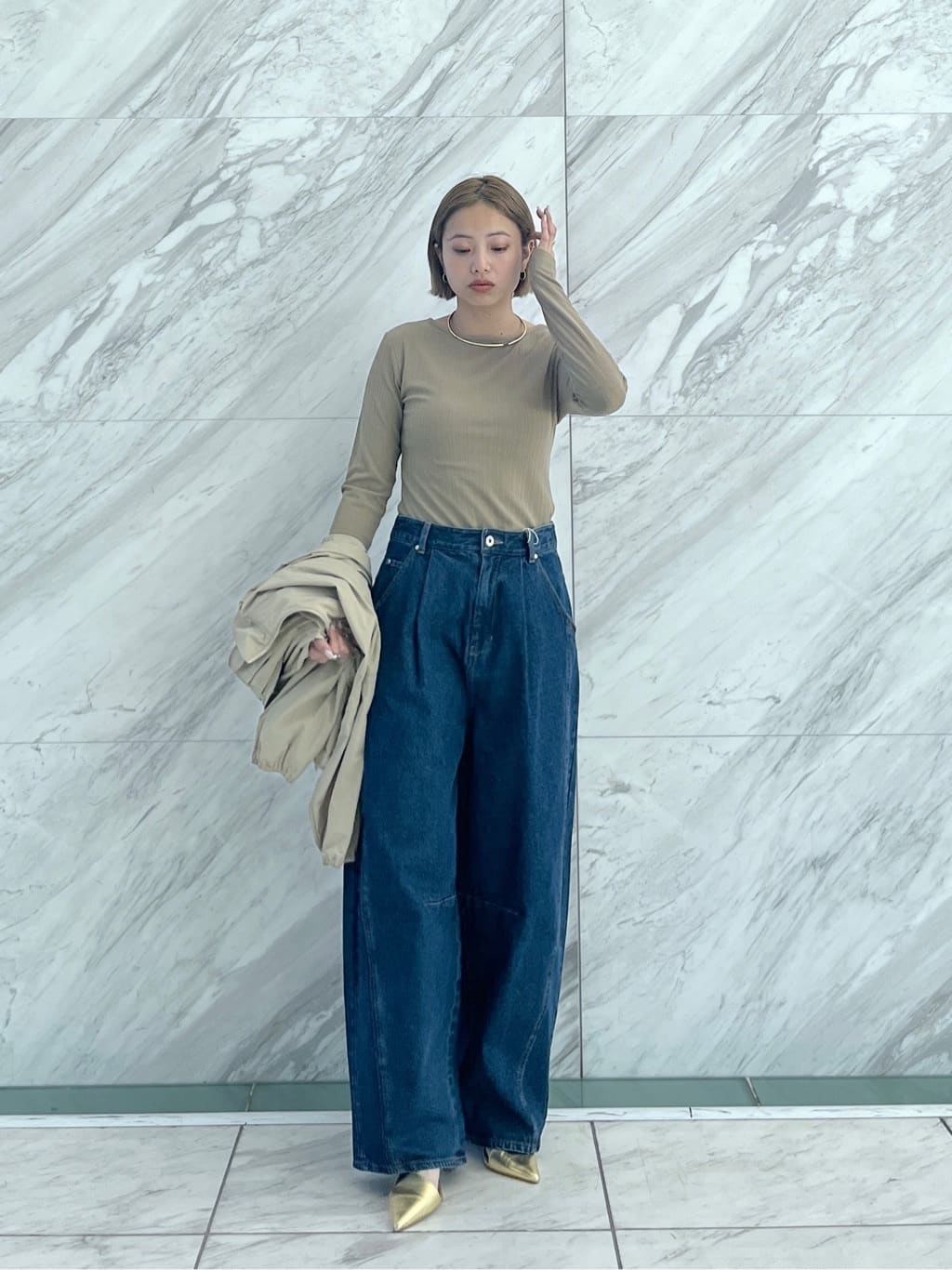 Harukaさんの「INDIVI｜バックオープンリブ長袖Tシャツ」を使ったコーディネート