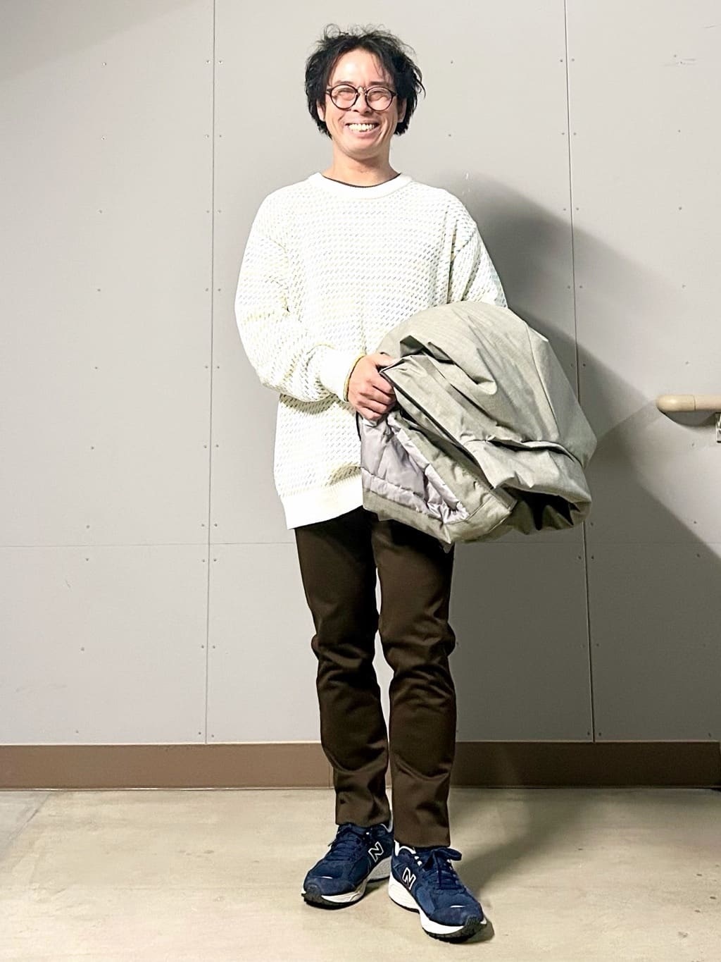 KENJI Iさんの「THE SHOP TK｜【軽くて、暖かい】SORONA／ソロナ 中綿ブルゾン 防風/軽量/洗濯機OK/フード脱着可」を使ったコーディネート