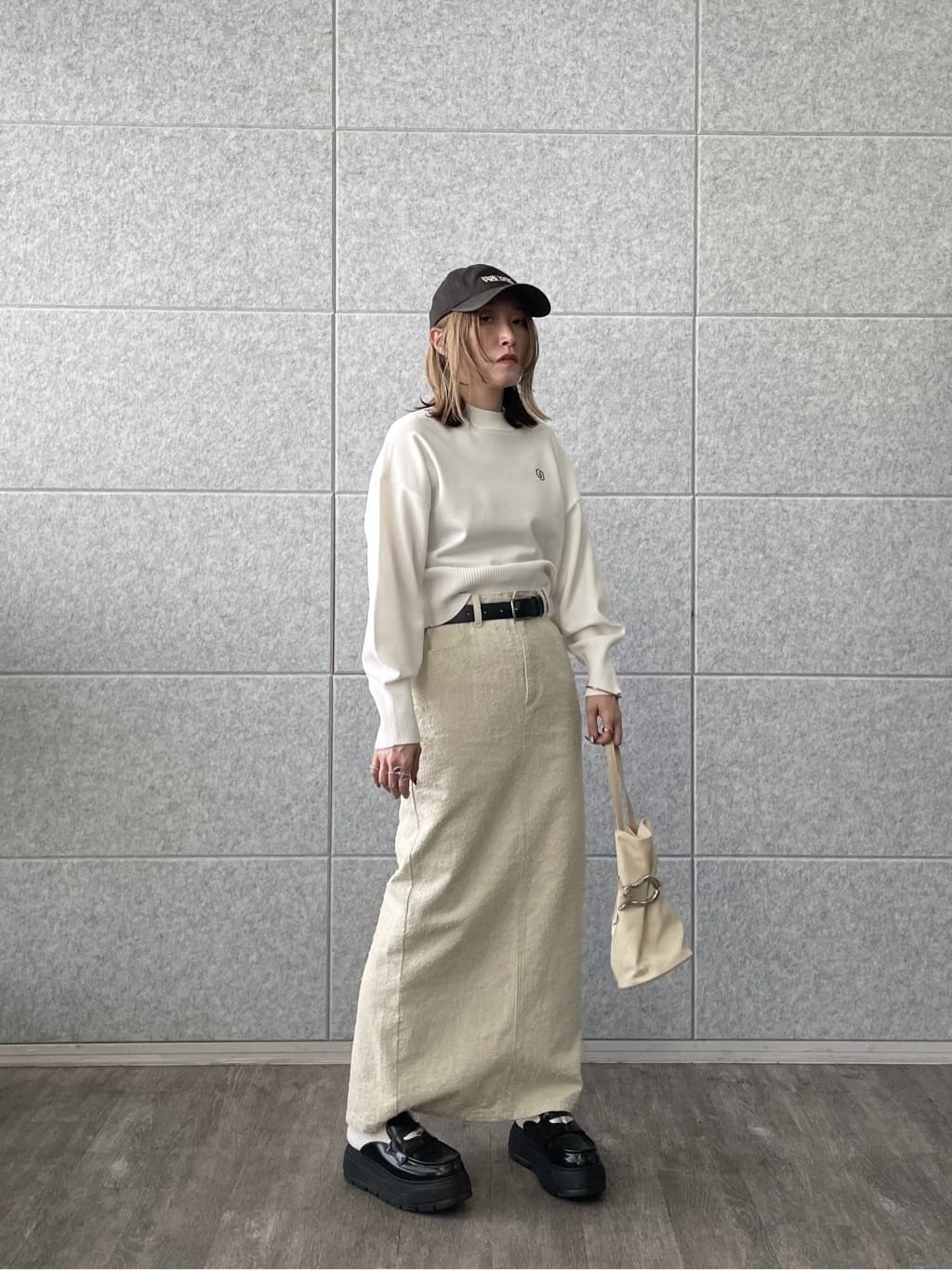 kotakiさんの「INDIVI｜Timeless｜フォルムロゴニット」を使ったコーディネート