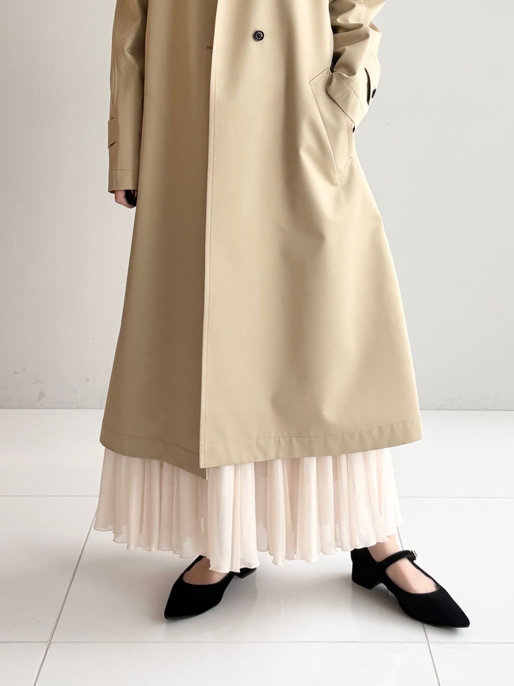 清水夏姫さんの「DRESSTERIOR｜◆【ウォッシャブル/美シルエット】ライト トレンチコート」を使ったコーディネート