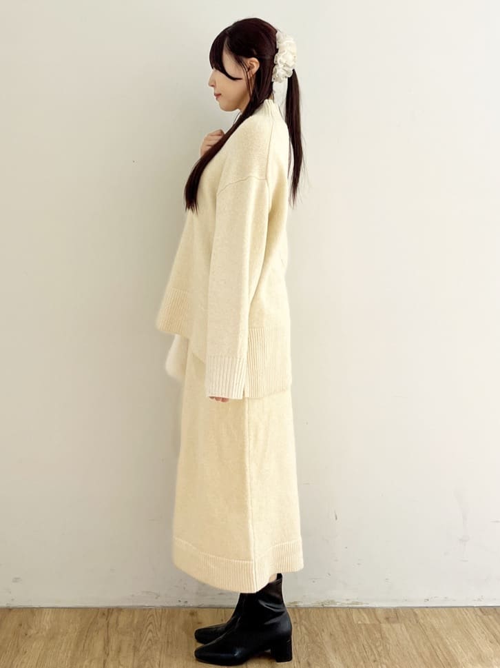 yukikaさんの「OPAQUE.CLIP｜ラメスパンコールナロースカート／セットアップ対応可【洗濯機OK】」を使ったコーディネート