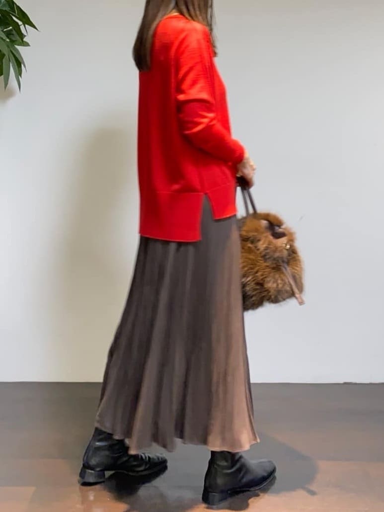 tomoさんの「UNTITLED｜【8色展開/体型カバー】魅せるタイムレスニット」を使ったコーディネート