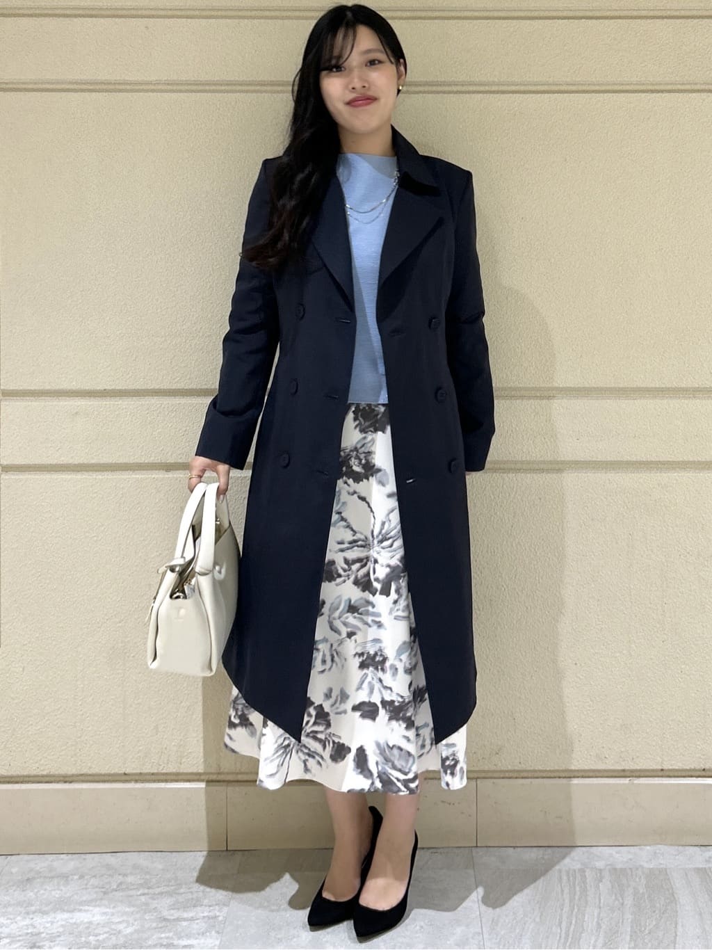 Momokaさんの「COUP DE CHANCE｜【撥水／通勤】きれいめトレンチコート」を使ったコーディネート