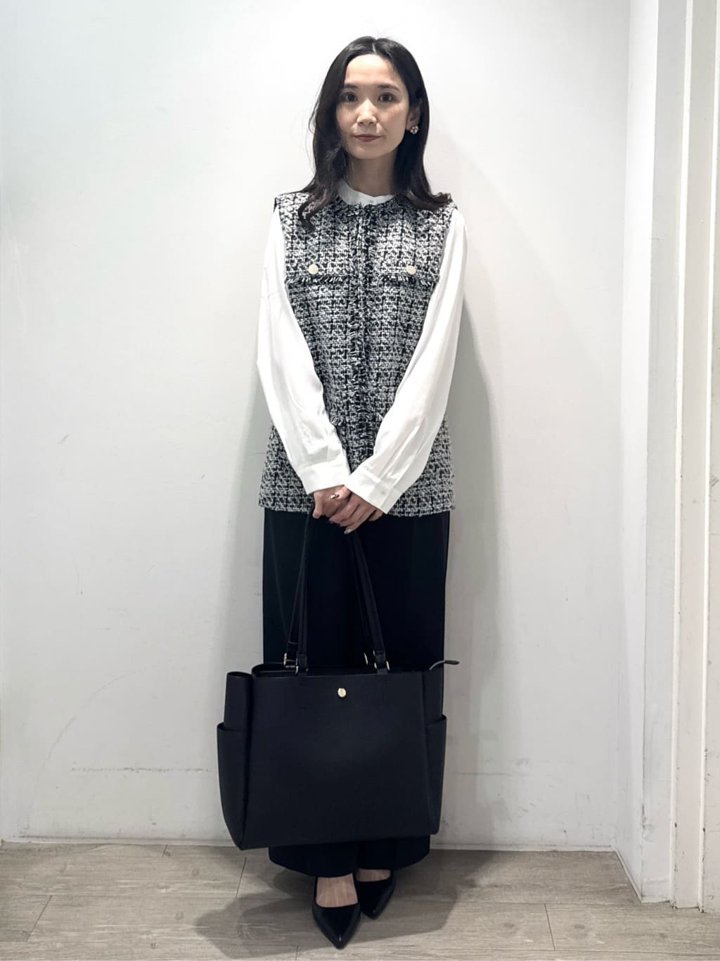 yuicciさんの「OPAQUE.CLIP｜《通勤対応》ツイードジレ【洗える】」を使ったコーディネート