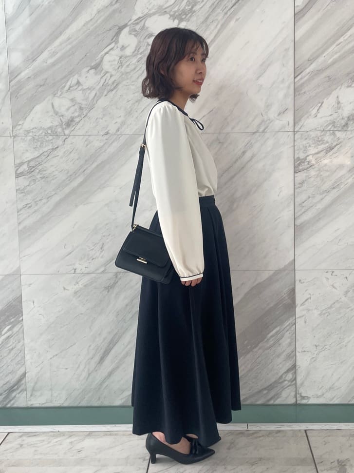 abeさんの「Couture brooch｜ダブルリボンパンプス」を使ったコーディネート