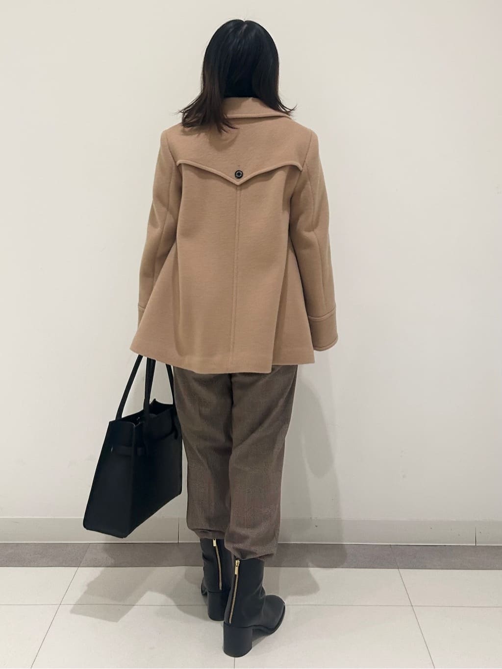 とりみさんの「DRESSTERIOR｜テーパードパンツ」を使ったコーディネート