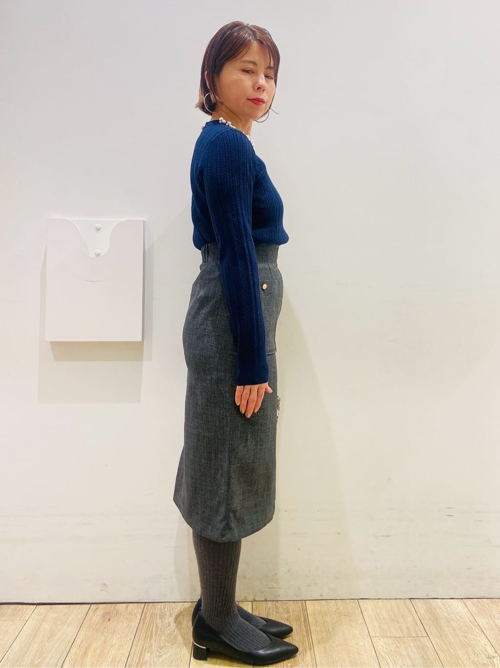 YUKOさんの「index｜パール調ネックケーブルニット【洗濯機OK】」を使ったコーディネート