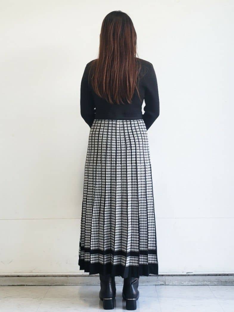 Riaさんの「index｜千鳥チェックバイカラーニットワンピース【洗濯機OK／抗ピル】」を使ったコーディネート