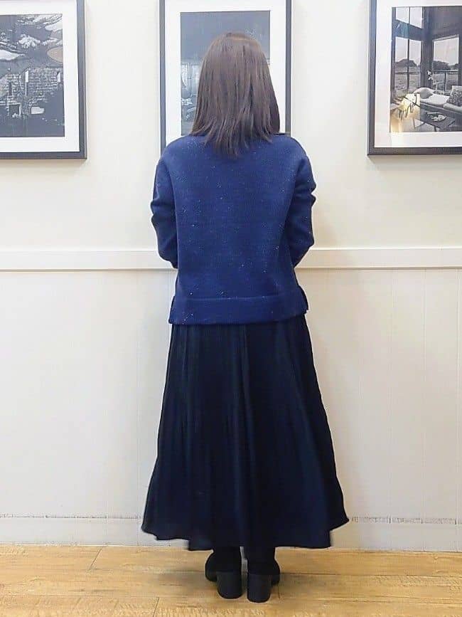 nao.さんの「SHOO･LA･RUE｜【S-LL/洗濯機可】さりげないラメが上品　クルーネックニット」を使ったコーディネート