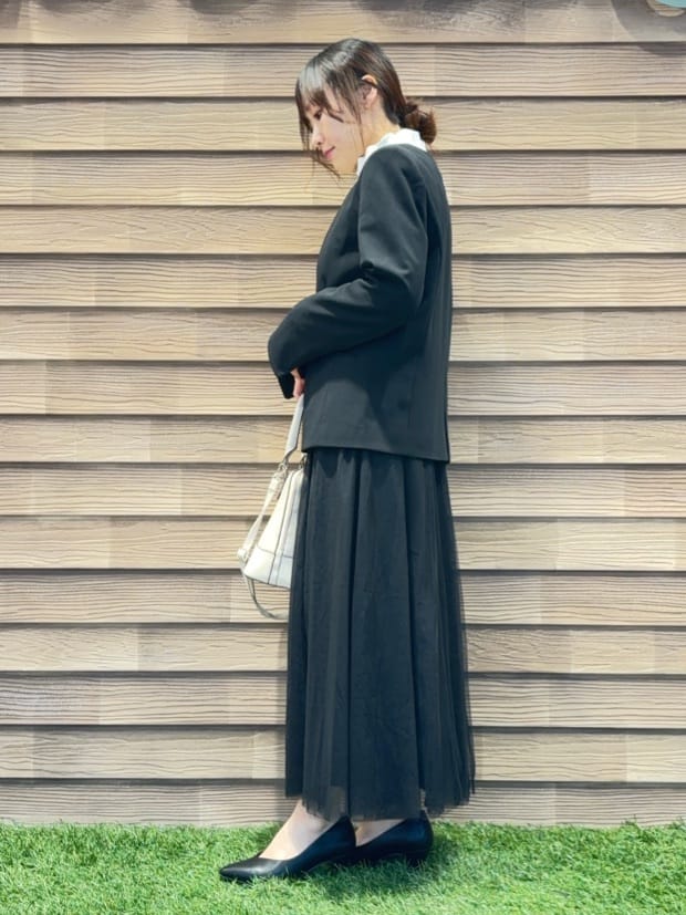 himiさんの「SHOO･LA･RUE｜【洗濯機可/セットアップ可/S-3L】きちんと楽に。カットジョーゼットノーカラージャケット」を使ったコーディネート