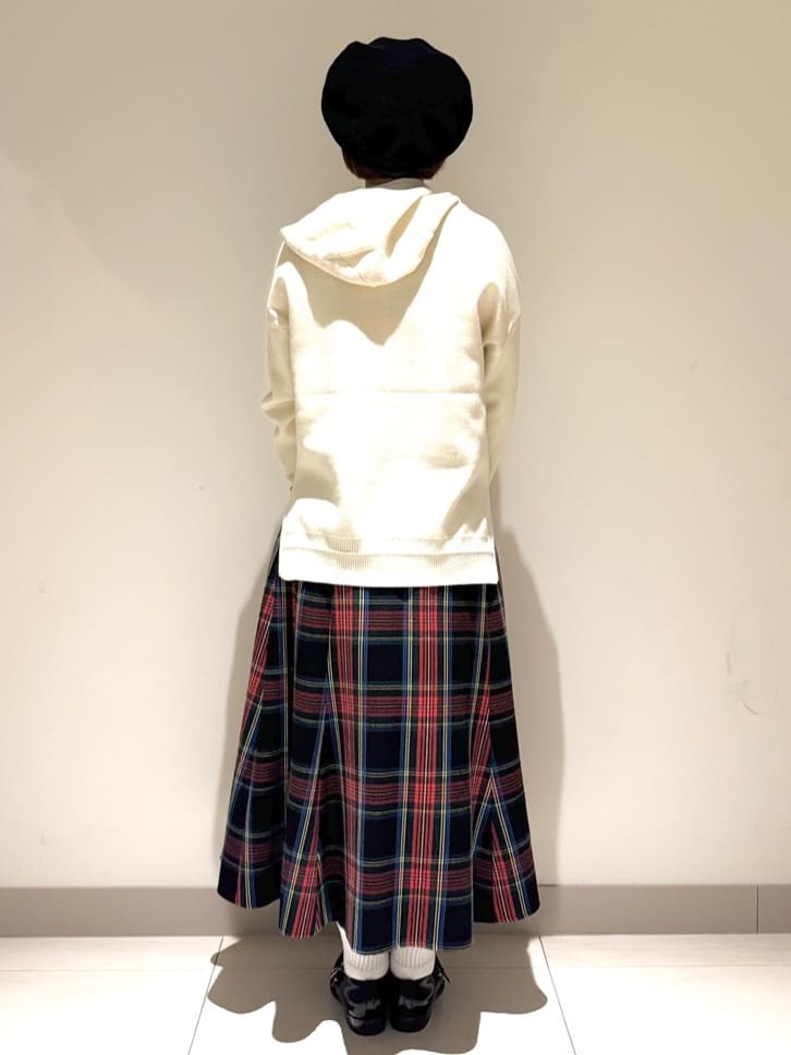 Liriさんの「Dessin｜【洗える】チェック柄起毛フレアスカート」を使ったコーディネート