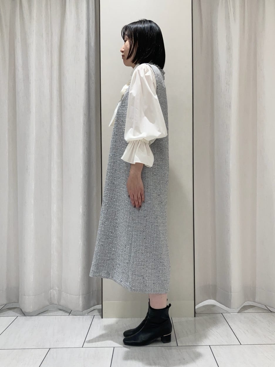 わたなべさんの「UNTITLED｜【洗える/細見え】ツイード ジャンパースカート」を使ったコーディネート