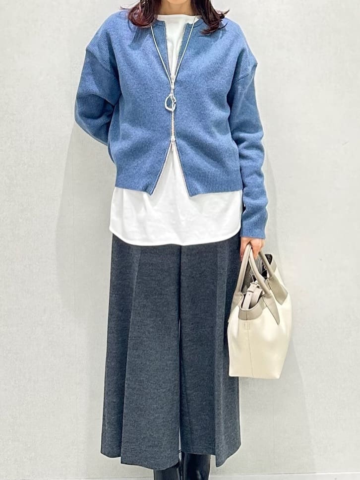 Miwaさんの「UNTITLED｜【はっ水機能/フード取り外し可/防寒】ロングダウンコート」を使ったコーディネート
