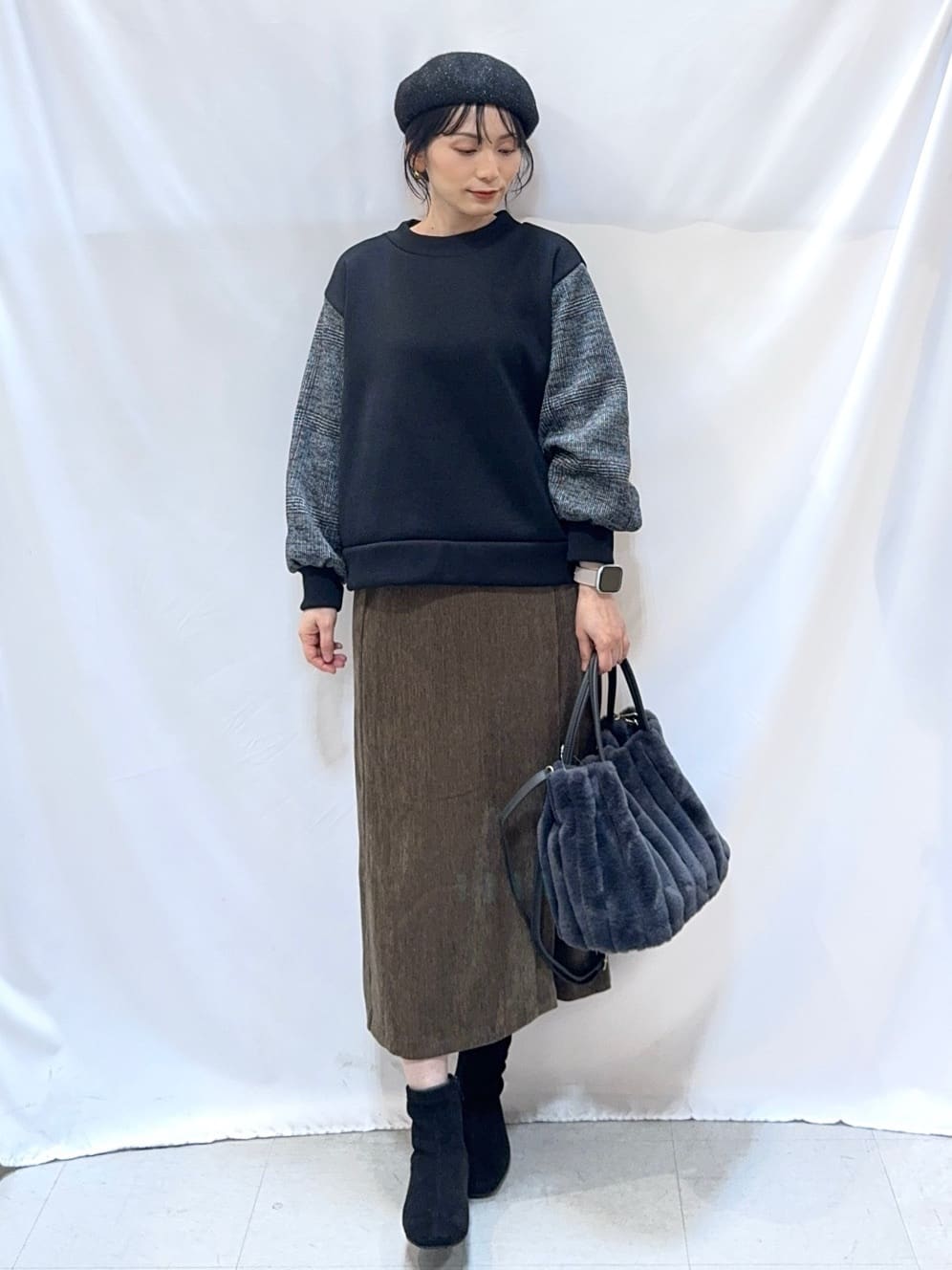 𝐇𝐢𝐫𝐨𝐦𝐢さんの「SHOO･LA･RUE｜【S-L/あったか】お袖チェック裏起毛トップス」を使ったコーディネート