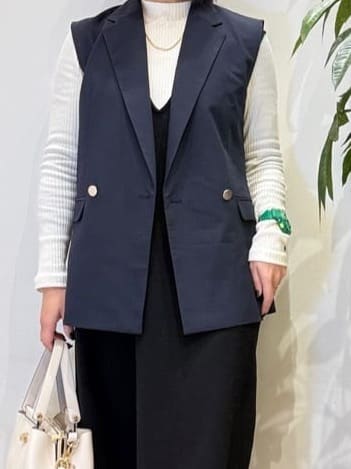 misakiさんの「SHOO･LA･RUE｜【セットアップ可/S-LL/洗濯機可】サッと羽織ってこなれ見え ダブルブレストジレ」を使ったコーディネート