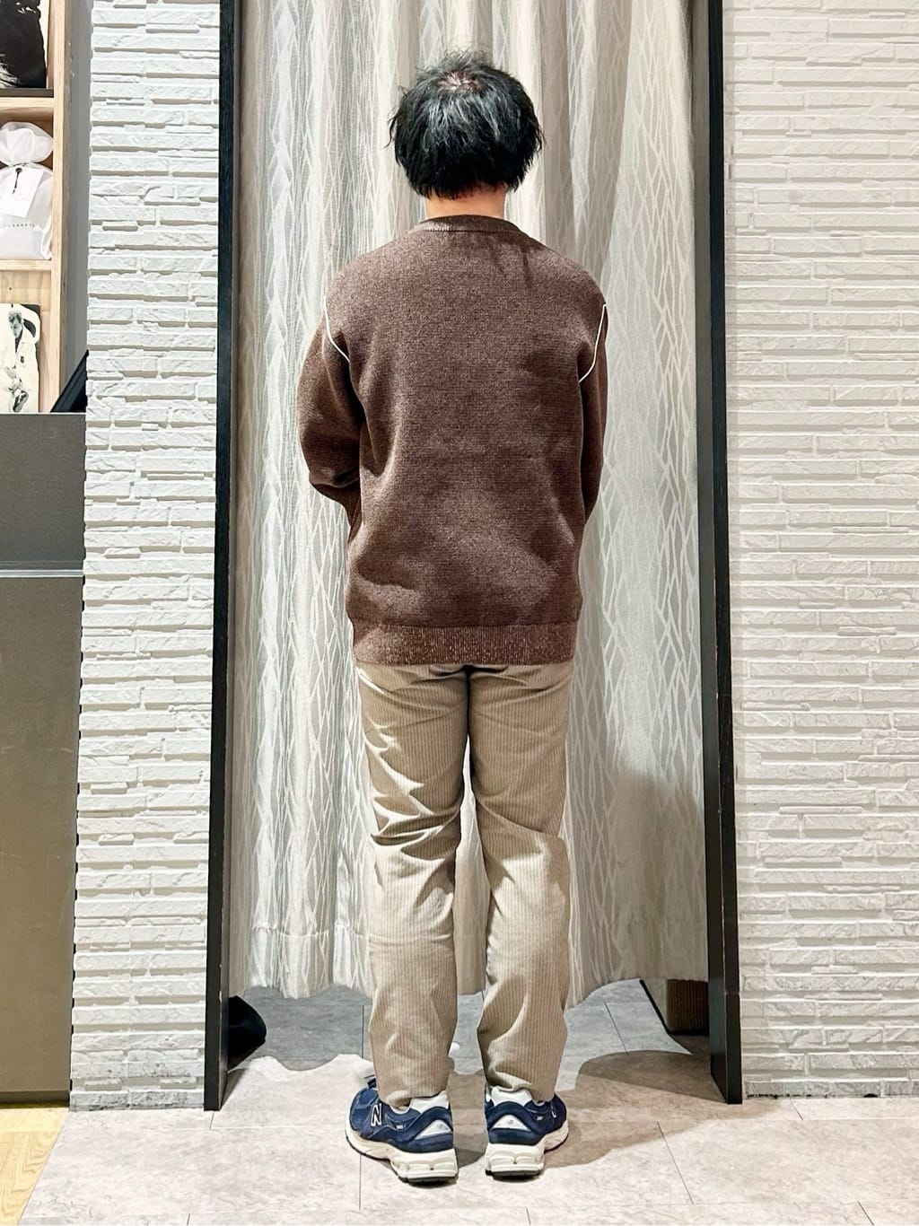 KENJI Iさんの「THE SHOP TK｜【大人の上品カジュアルを叶える】ハグするニット 洗濯機OK／6色展開」を使ったコーディネート