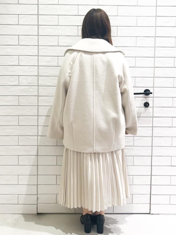 yuuさんの「OPAQUE.CLIP｜カシミヤブレンドウールミドルピーコート」を使ったコーディネート
