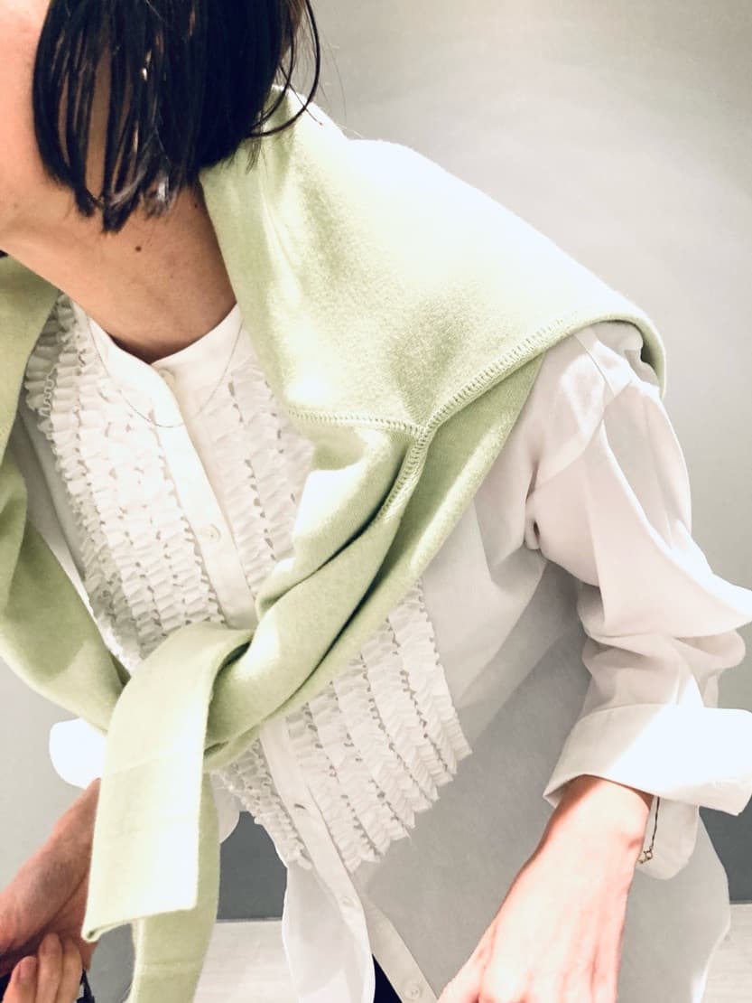 Furuさんの「DRESSTERIOR｜ストレッチヴィンテージサテンナロースカート」を使ったコーディネート