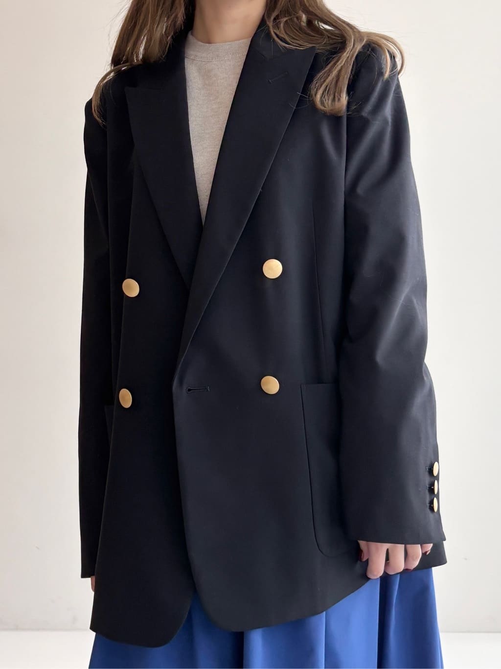 清水夏姫さんの「DRESSTERIOR｜コンフォート ダブルブレザー」を使ったコーディネート