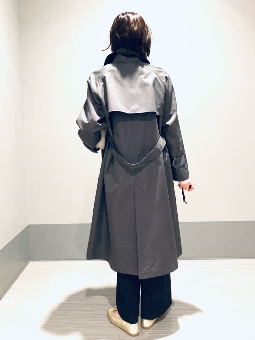 Furuさんの「DRESSTERIOR｜【ウォッシャブル/美シルエット】ライト トレンチコート」を使ったコーディネート