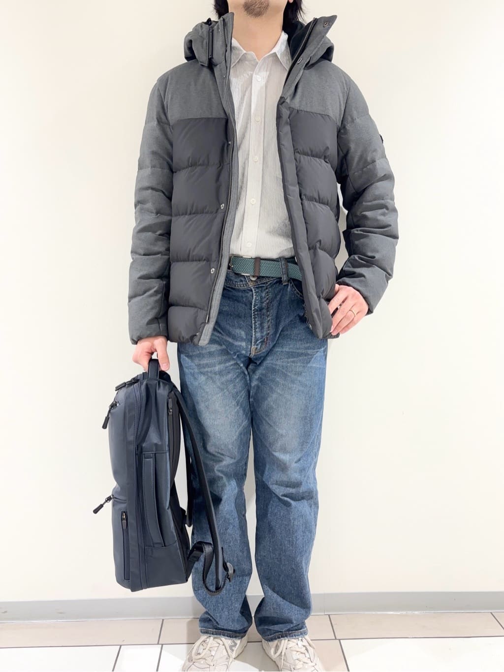 及川さんの「TAKEO KIKUCHI｜カラーコンビ ダウンブルゾン」を使ったコーディネート