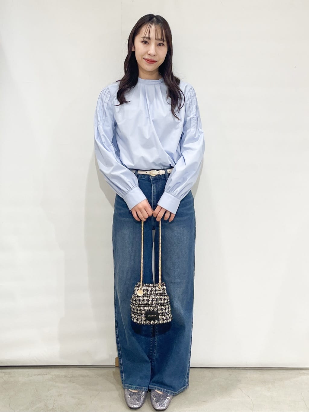 sayaさんの「OPAQUE.CLIP｜《通勤対応》袖タックボリュームブラウス【洗濯機OK】」を使ったコーディネート