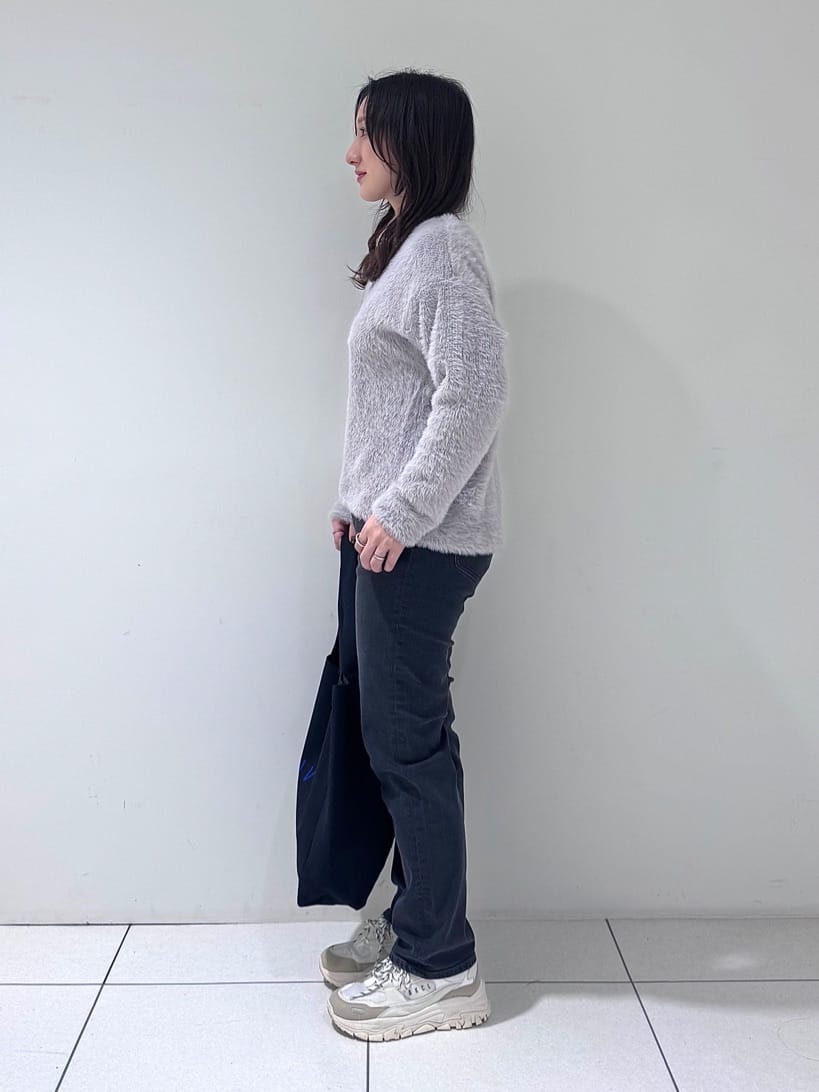 そんさんの「INDIVI｜【洗える】エアリーシャギートップス」を使ったコーディネート