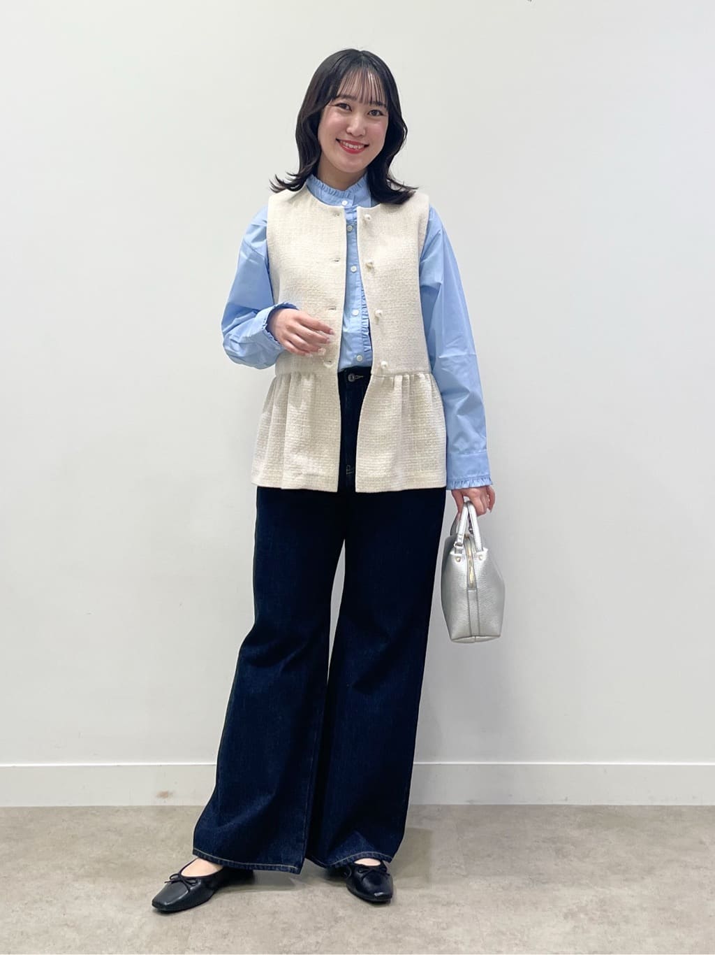yukariさんの「Dessin｜【入卒/セレモニー】パール調ボタンベスト」を使ったコーディネート