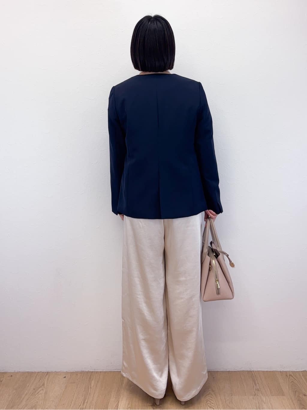 Takeさんの「OPAQUE.CLIP｜《通勤／セットアップ対応》 Vネックジャケット／ダブルクロス【洗濯機OK】」を使ったコーディネート