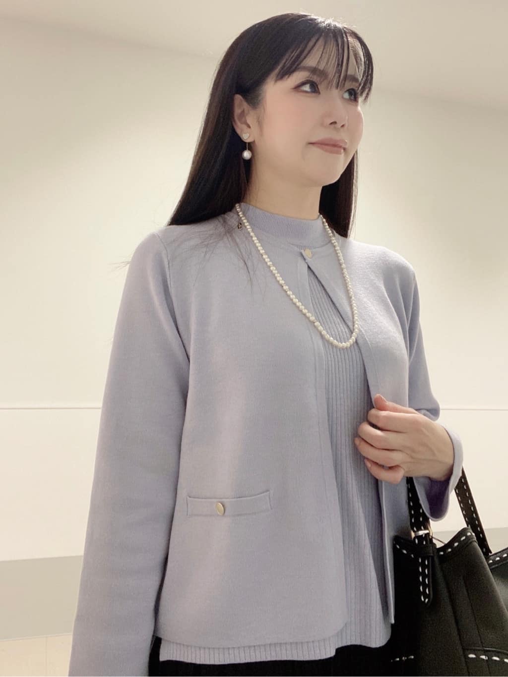 アースさんの「Reflect｜【選べる5色／アンサンブル可】プチハイネックリブニット」を使ったコーディネート