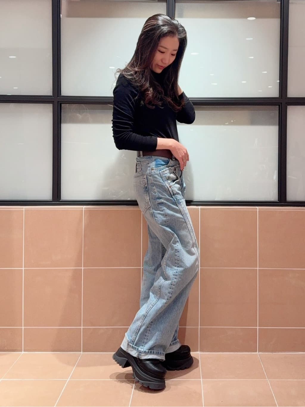kaoriさんの「ESPERANZA｜レースアップバックル厚底ブーツ」を使ったコーディネート