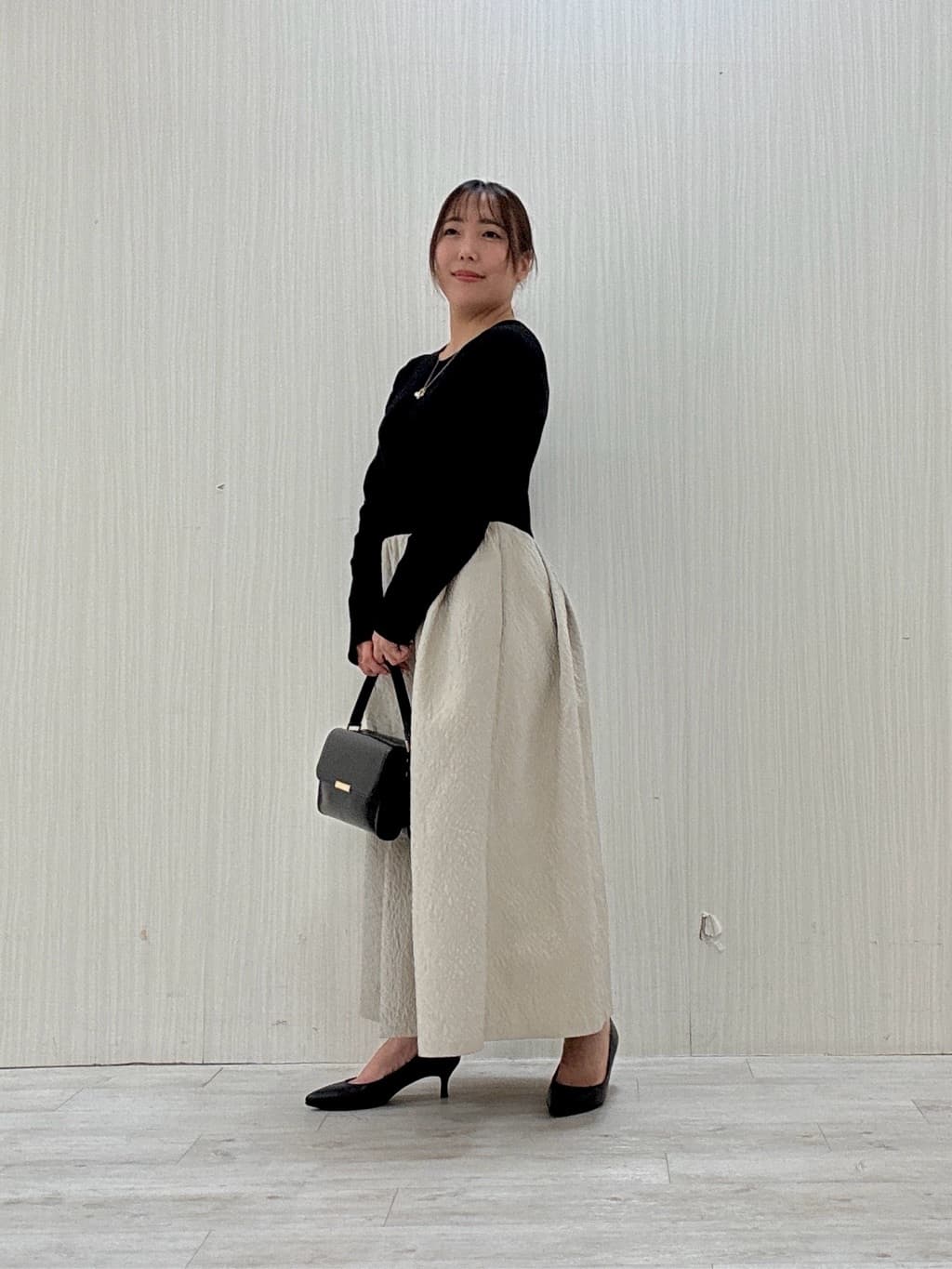 ayakaさんの「UNTITLED｜【大人フェミニン/トレンド】ニット&times;ジャカード ドッキングワンピース」を使ったコーディネート