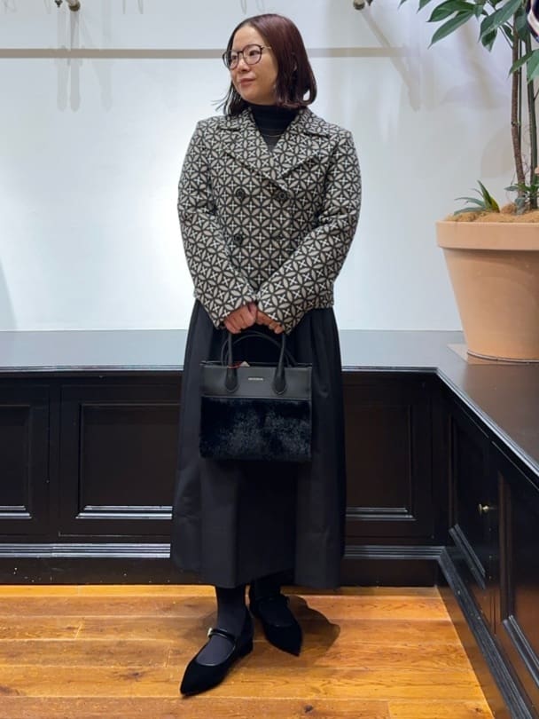 Asamiさんの「DRESSTERIOR｜フェイクファーコンビリサイクルレザートートバッグ」を使ったコーディネート