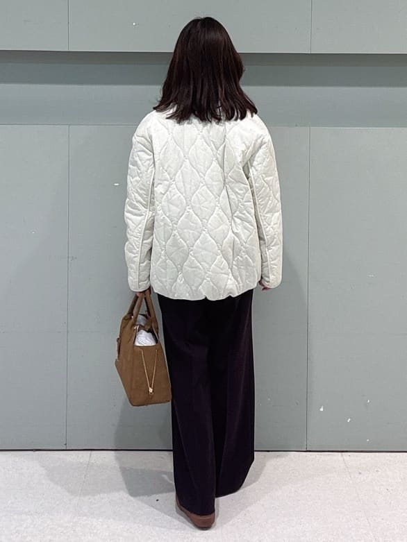 makiさんの「UNTITLED｜【大人な品格/ふわふわニット】フォックスカシミヤ コクーンニット」を使ったコーディネート