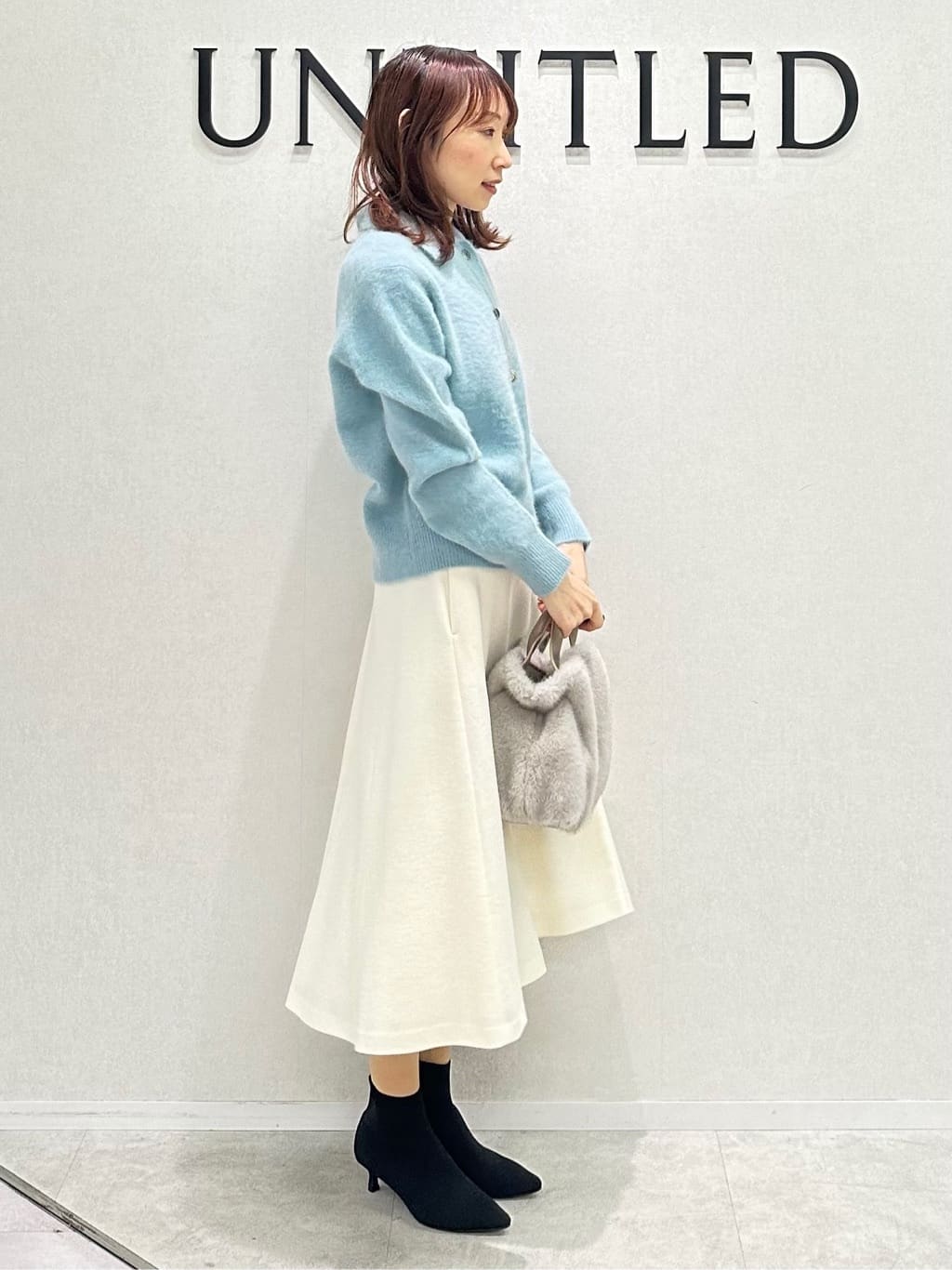 Miwaさんの「UNTITLED｜【ふわふわニット/オンオフ使える】フォックスカシミヤ衿付きカーディガン」を使ったコーディネート