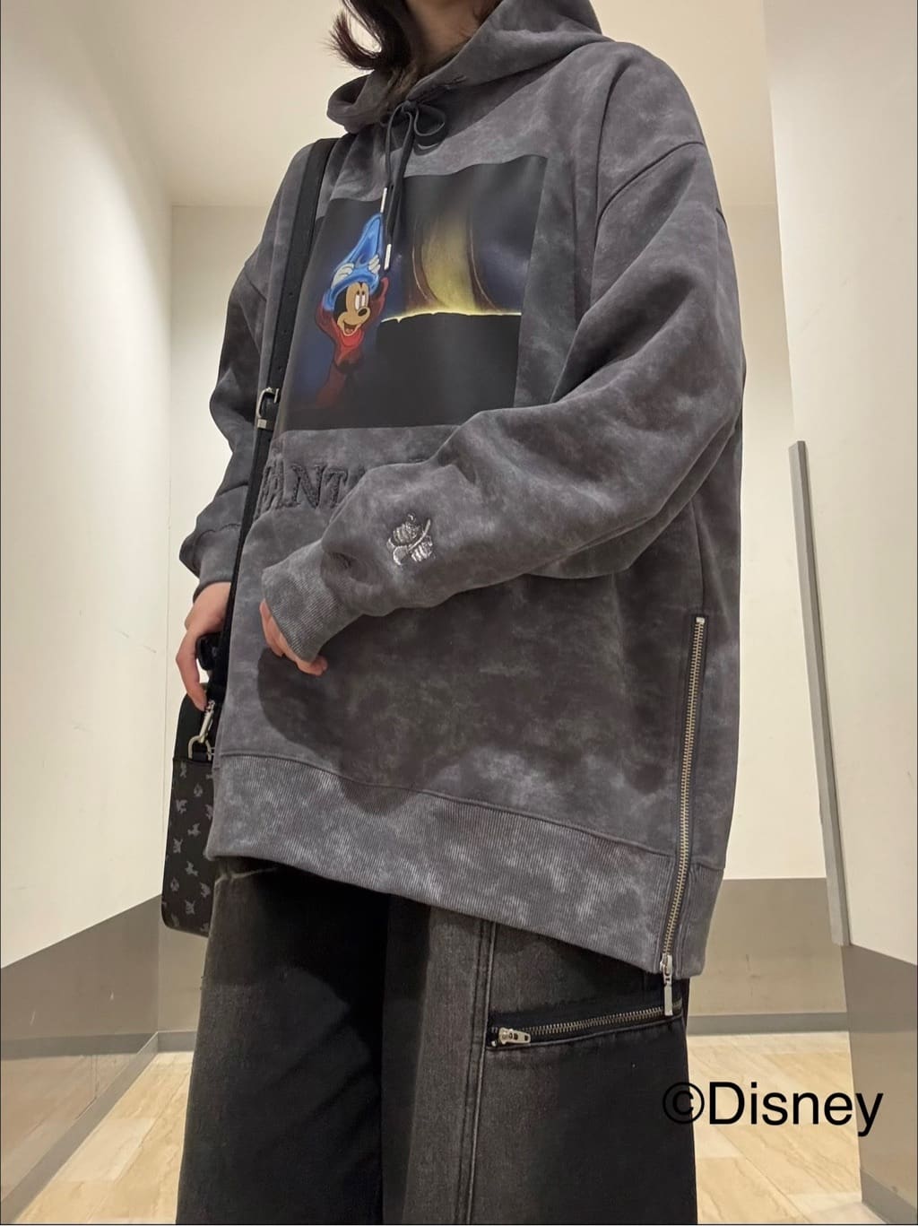 Renaさんの「tk.TAKEO KIKUCHI｜ディズニーカプセルコレクション『ファンタジア』パーカー」を使ったコーディネート