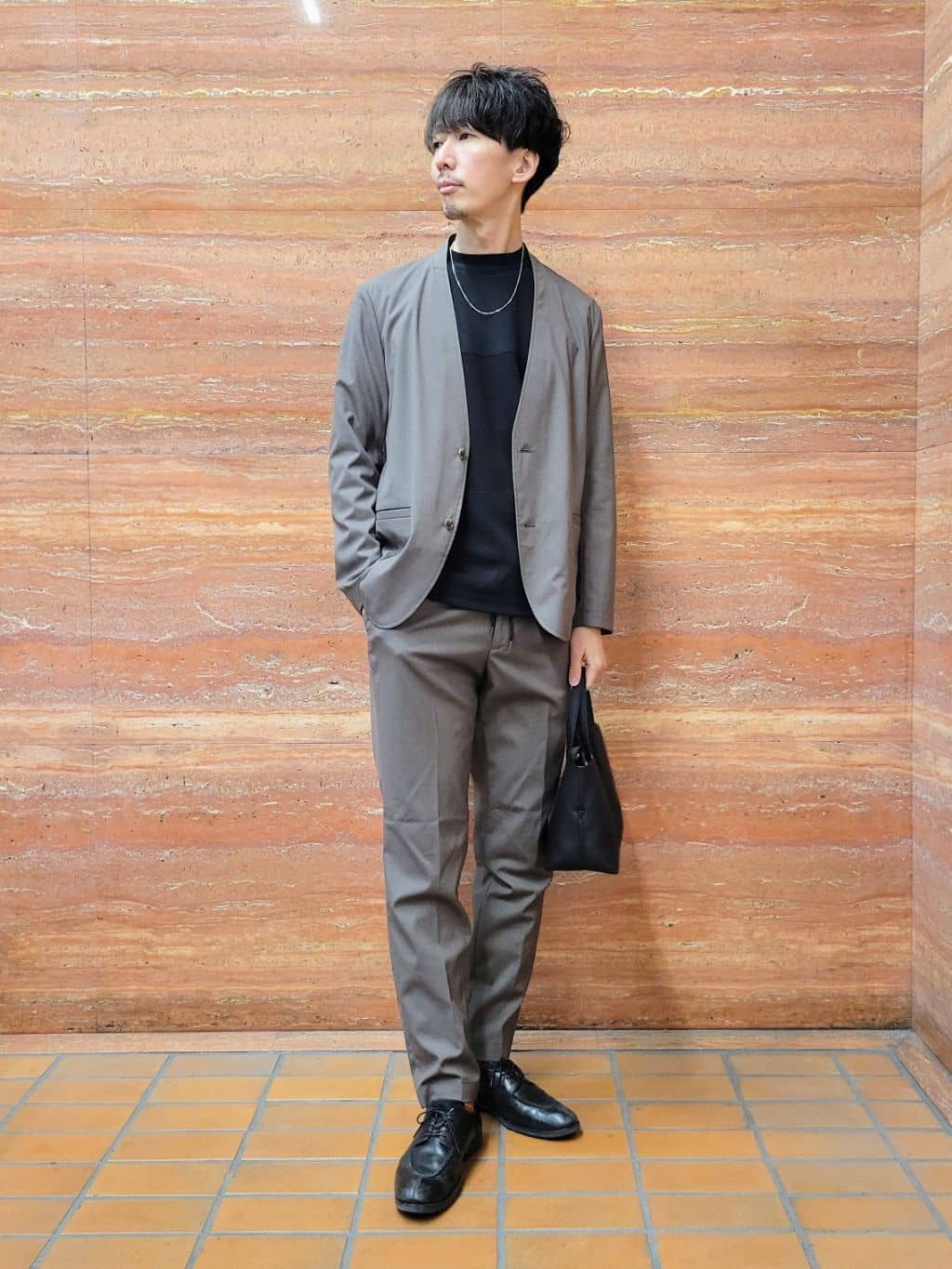 piroyaさんの「TAKEO KIKUCHI｜【ON／OFF兼用】CARREMANファブリック ノーカラージャケット」を使ったコーディネート