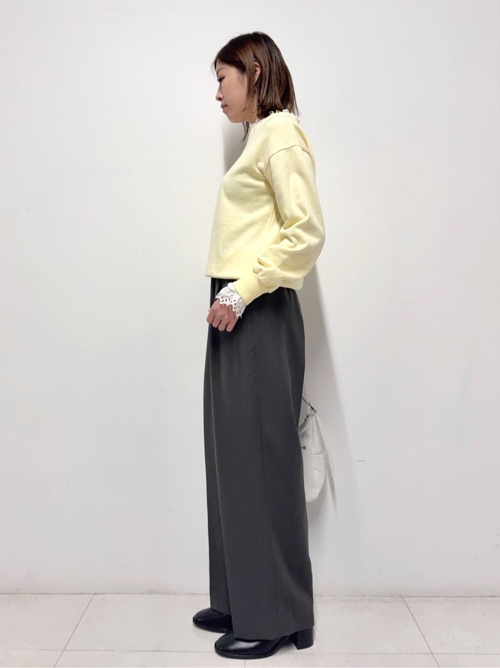 Nishijimaさんの「DRESSTERIOR｜◆取り外しフリル付き裏毛プルオーバー」を使ったコーディネート