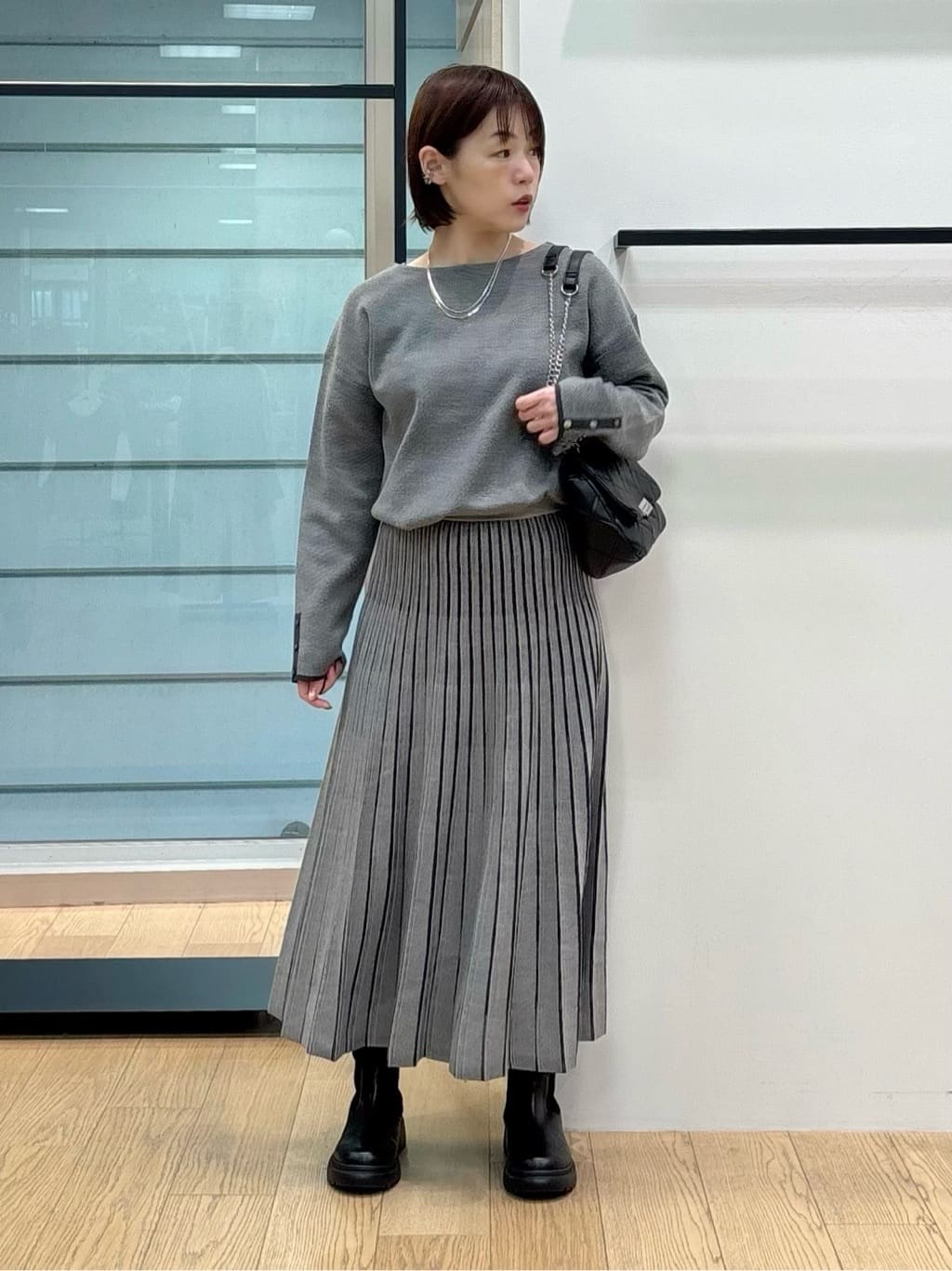 asamiさんの「INDIVI｜【洗える／SETUP可能】ジャカードニット プリーツスカート」を使ったコーディネート