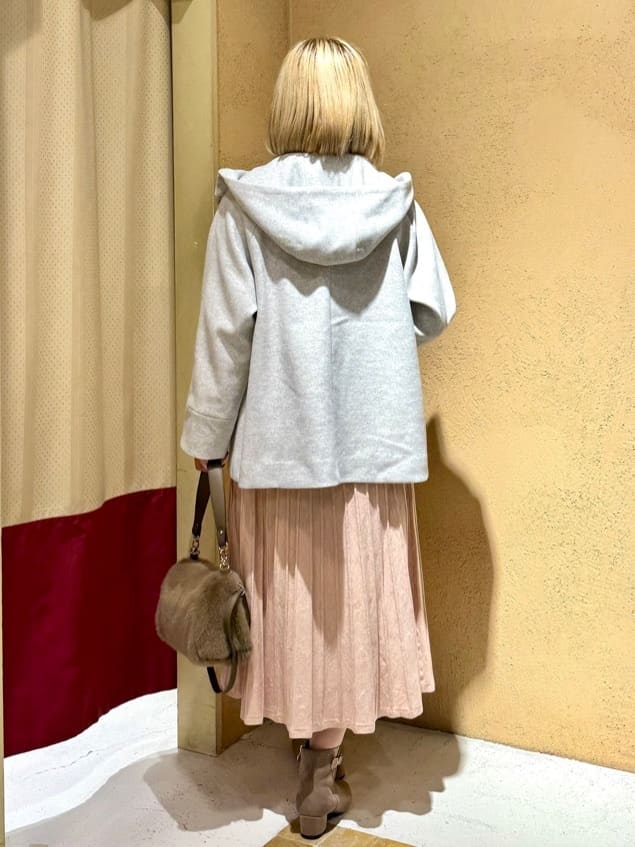 さち。さんの「grove｜【SETUP可能】冬から春まで心地よく　タック編みオーバーサイズニット」を使ったコーディネート